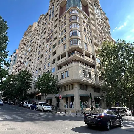 Comfort Deluxe Central Apartments Baku Exterior photo